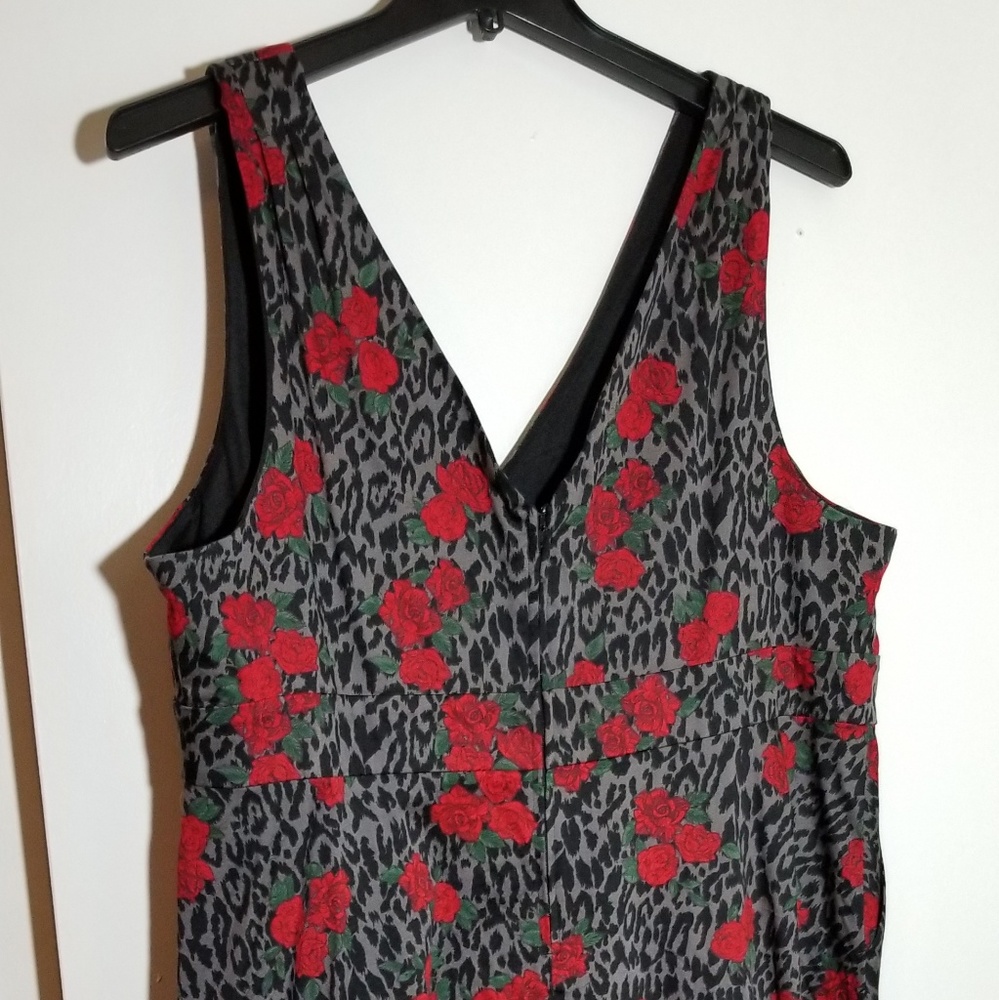 Grey leopard and roses dress - Picture 4 of 4